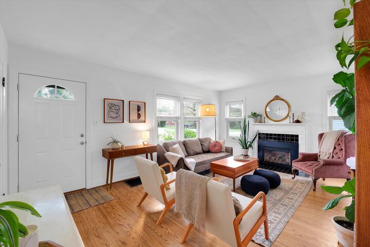 Property Photo: 2826 Eleanor Avenue KY 40205
