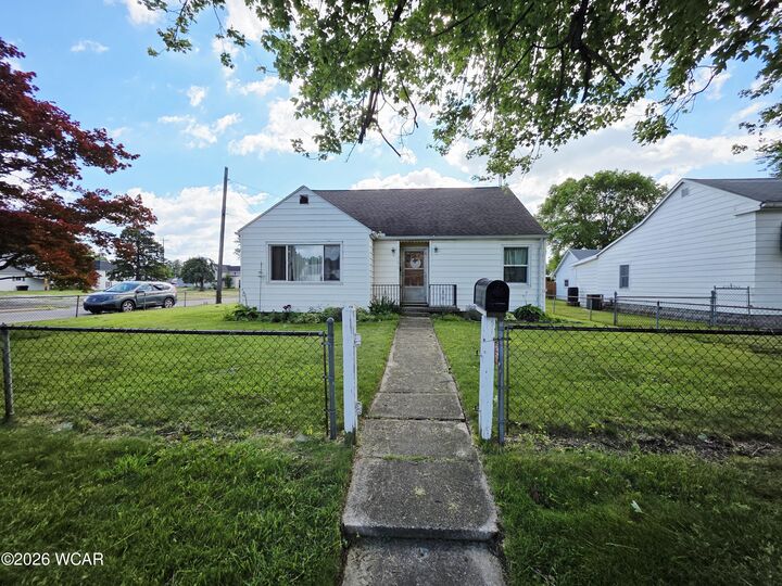 Property Photo: 362 N Barron Street OH 43326