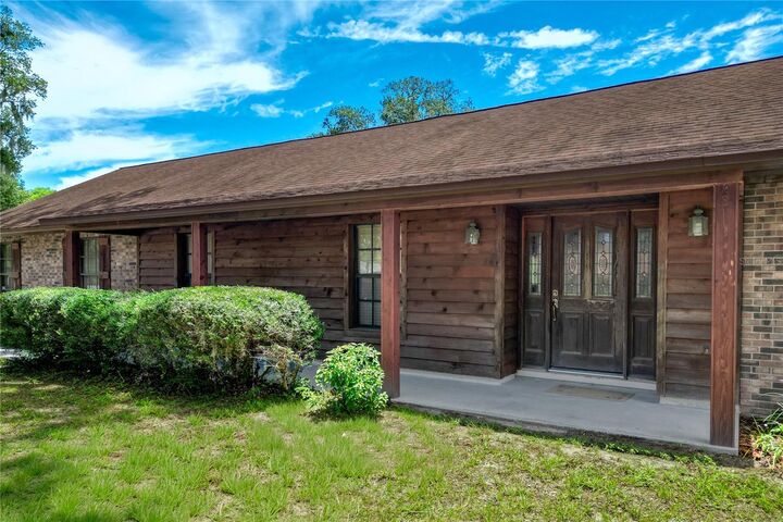 Property Photo: 12305 Wexford Hills Road FL 33569