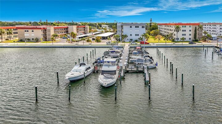 Property Photo:  3018 59th Street S 103  FL 33707 
