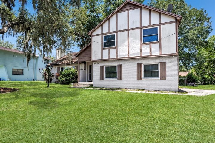 Property Photo:  8020 Tierra Verde Drive  FL 33617 