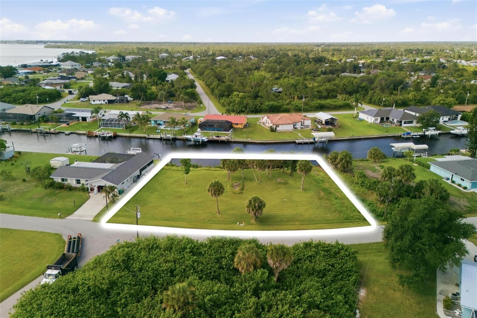 Property Photo:  12397 &Amp 12405 Mitchell Terrace  FL 33981 
