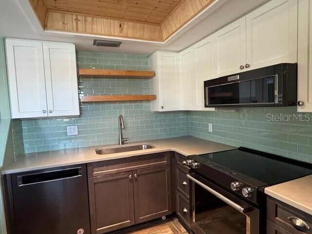 Property Photo: 300 Base Avenue E 111 FL 34285
