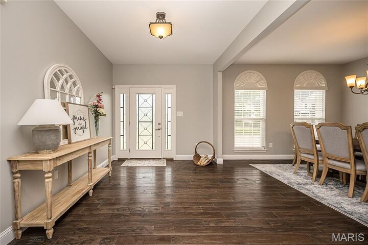 Property Photo: 18 Kings Crossing Court MO 63129