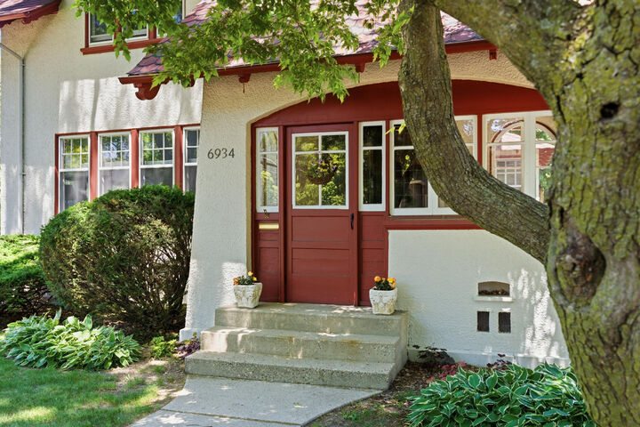 Property Photo:  6934 Cedar St  WI 53213 