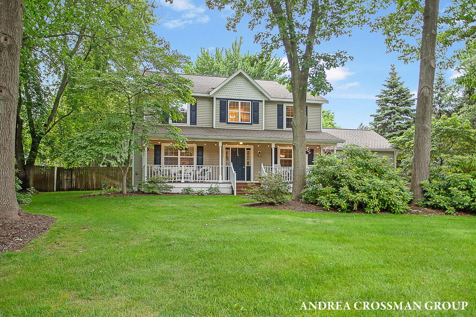 Property Photo: 15213 Meadowwood Drive MI 49417
