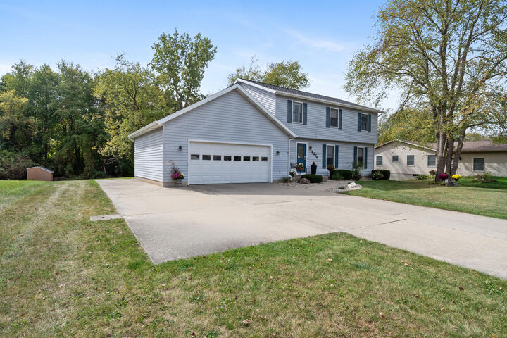 Property Photo:  6276 Burning Tree Street  MI 49201 