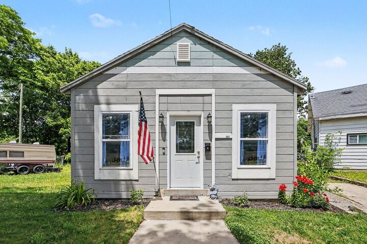 Property Photo:  307 E Telegraph Street  MI 49047 