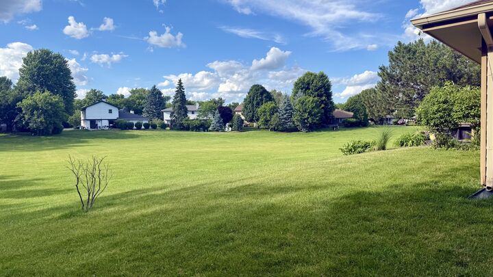 Property Photo:  151 Pier Court  IL 60565 