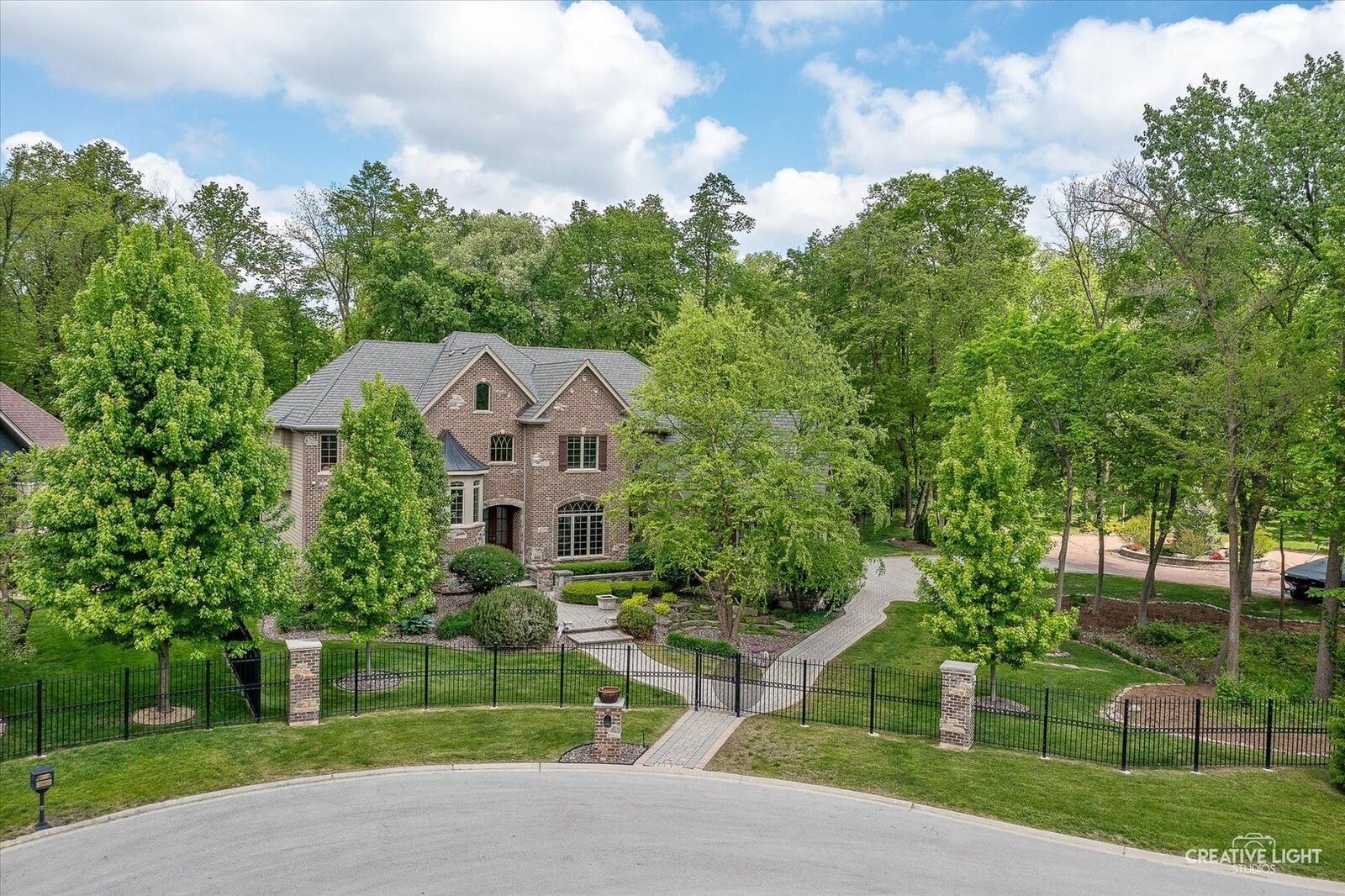 Property Photo: 4779 Lees Court IL 60543