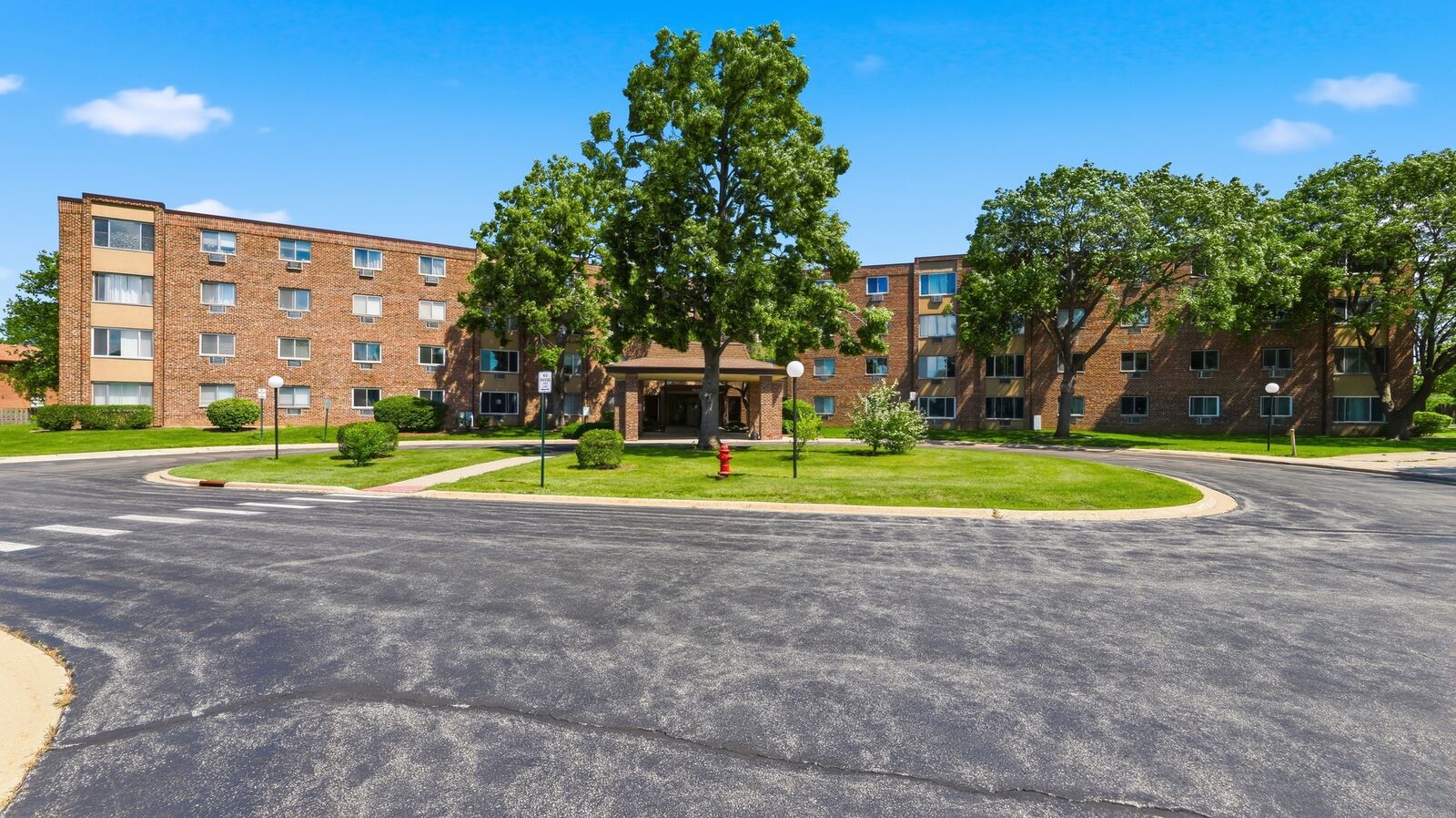Property Photo:  1880 Bonnie Lane 203  IL 60169 