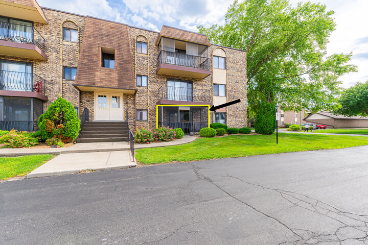Property Photo:  4959 134th Place 1A  IL 60418 
