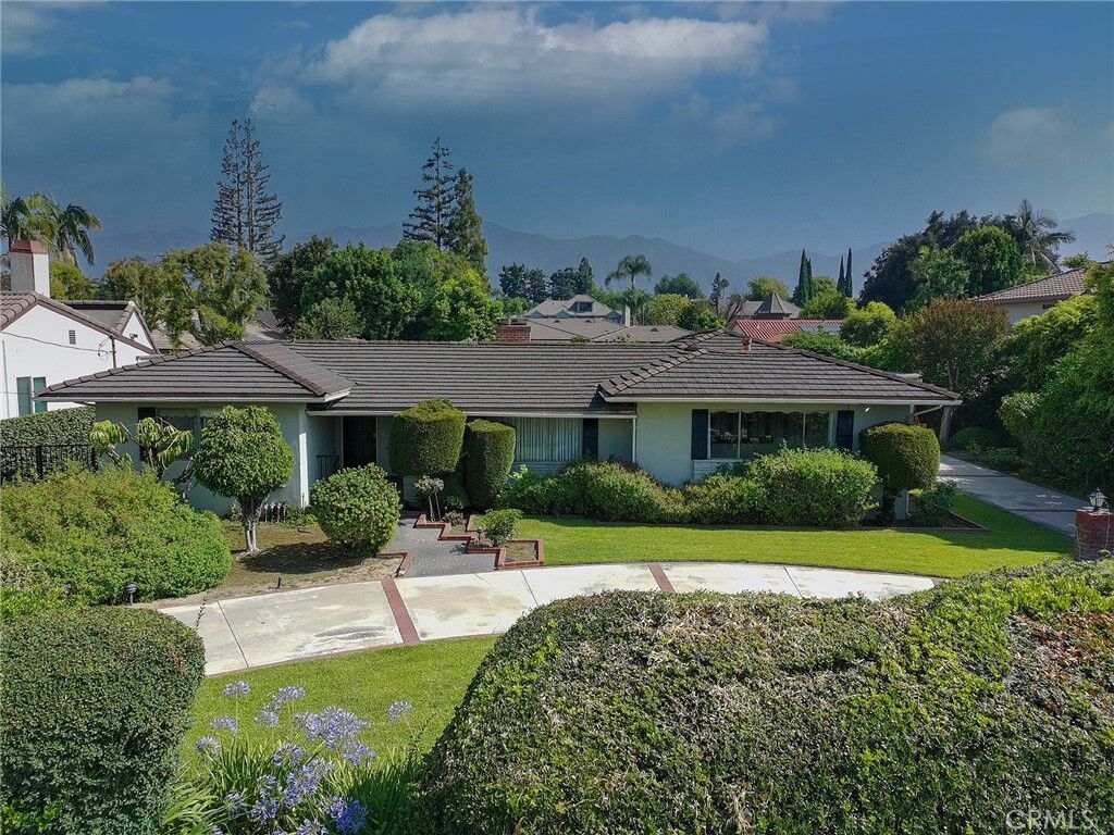 Property Photo: 375 W Las Flores CA 91007