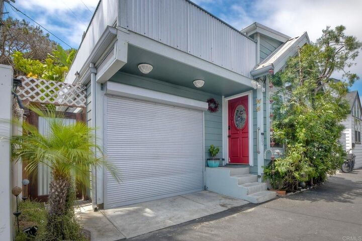 Property Photo:  123 Jasper Street 33  CA 92024 