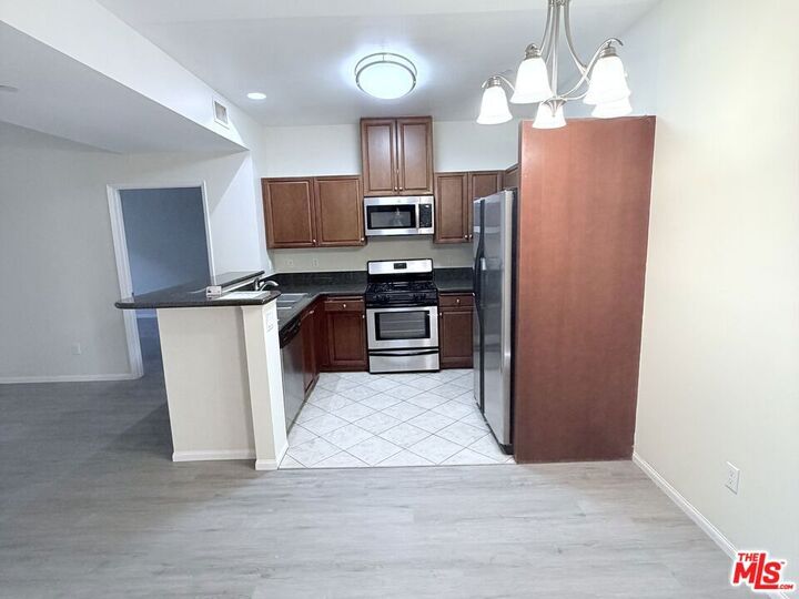 Property Photo:  13941 Sherman Way 204  CA 91405 