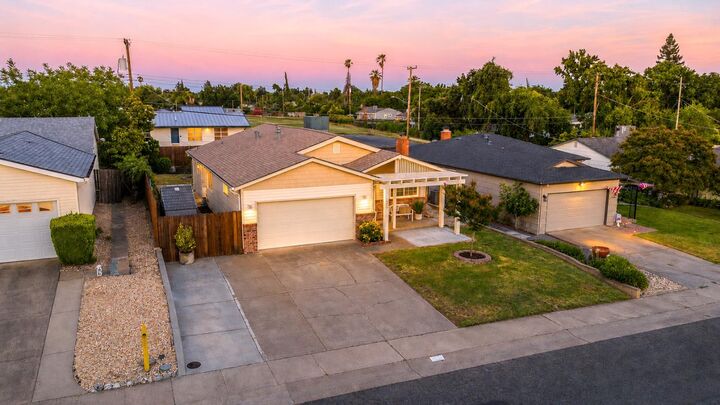 Property Photo:  5528 Hesper Way  CA 95608 