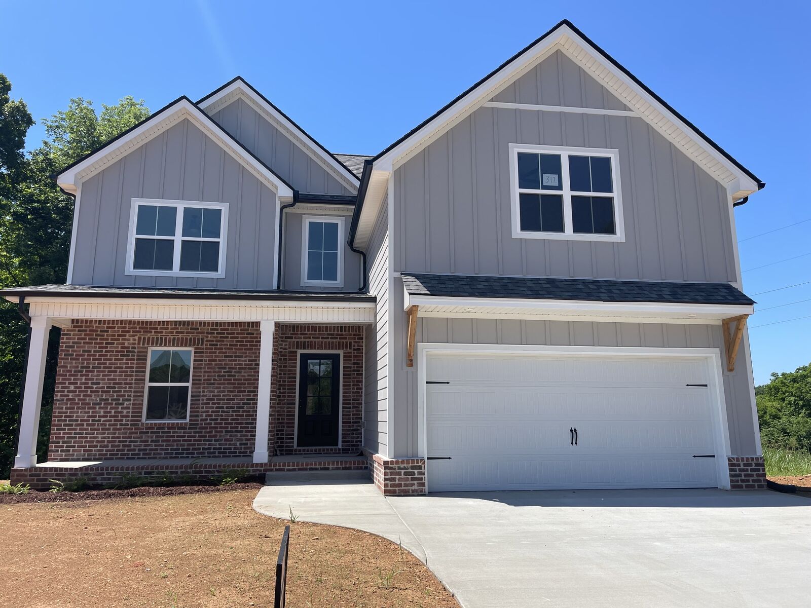 Property Photo: 562 Pongracz Way TN 37042