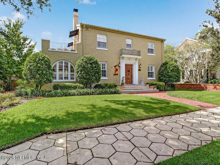 Property Photo: 1856 Challen Avenue FL 32205
