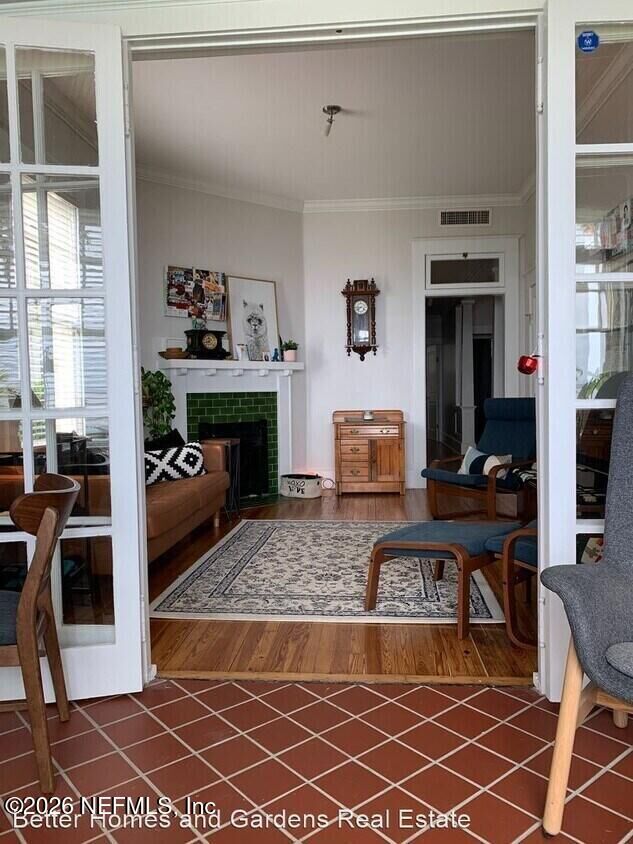 Property Photo: 2123 River Boulevard FL 32204