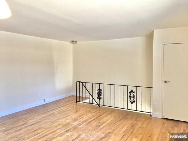 Property Photo:  402 Washington Drive 402  NJ 07446 