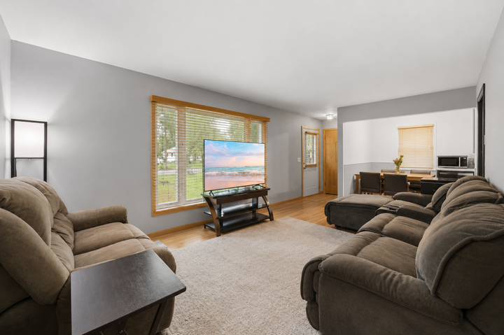 Property Photo: 915 River Avenue S MN 56379