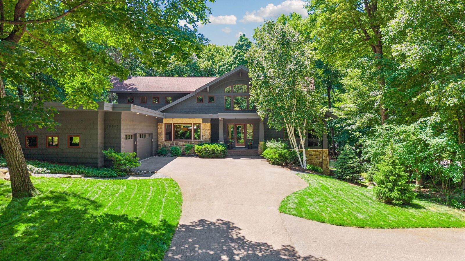 Property Photo:  20895 Spencer Lane  MN 55331 