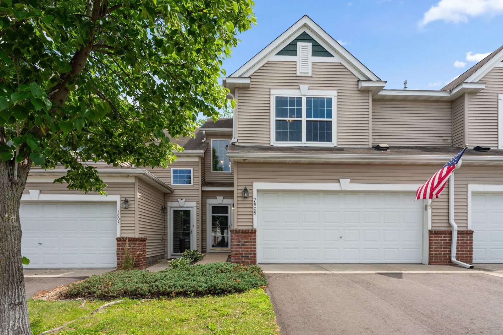 Property Photo: 7805 Elm Grove Avenue MN 55428