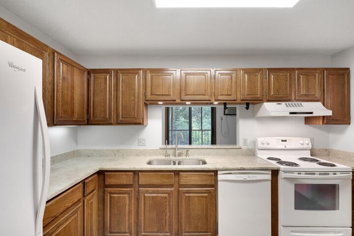Property Photo: 10441 Greenbrier Road 222 MN 55305