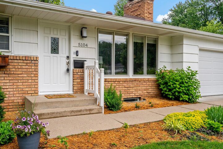 Property Photo: 5104 Duggan Plaza MN 55439