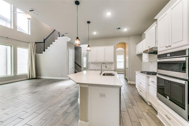 Property Photo: 17660 Sequoia Drive TX 75252
