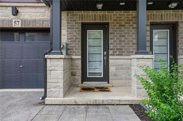Property Photo:  61 Soho Street 57  ON L8J 0M5 