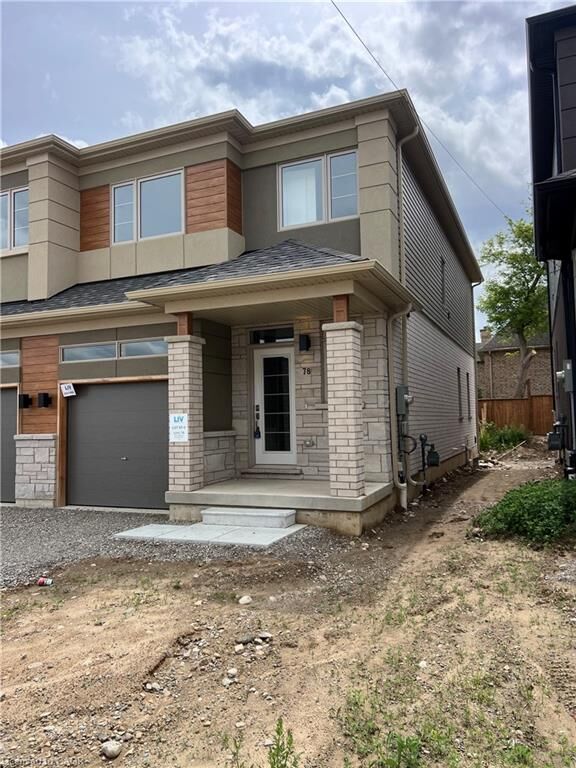 Property Photo:  660 Colborne Street W 78  ON N3T 0Y7 