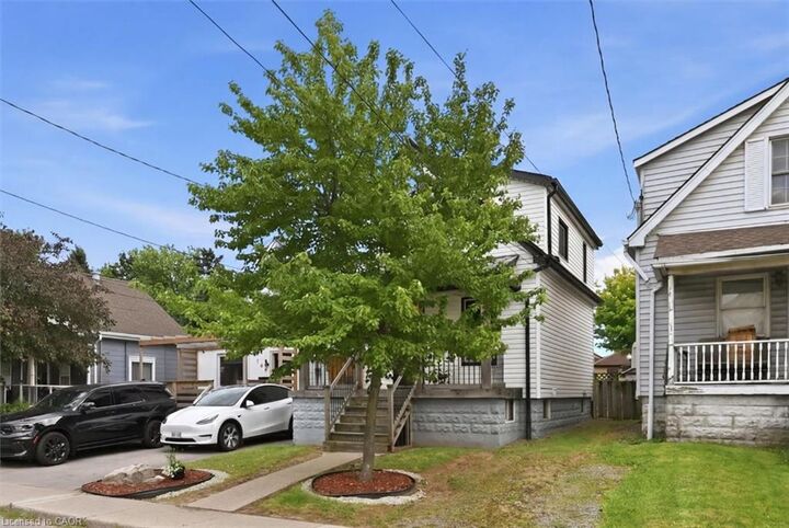 Property Photo:  144 Campbell Avenue  ON L8H 2E9 