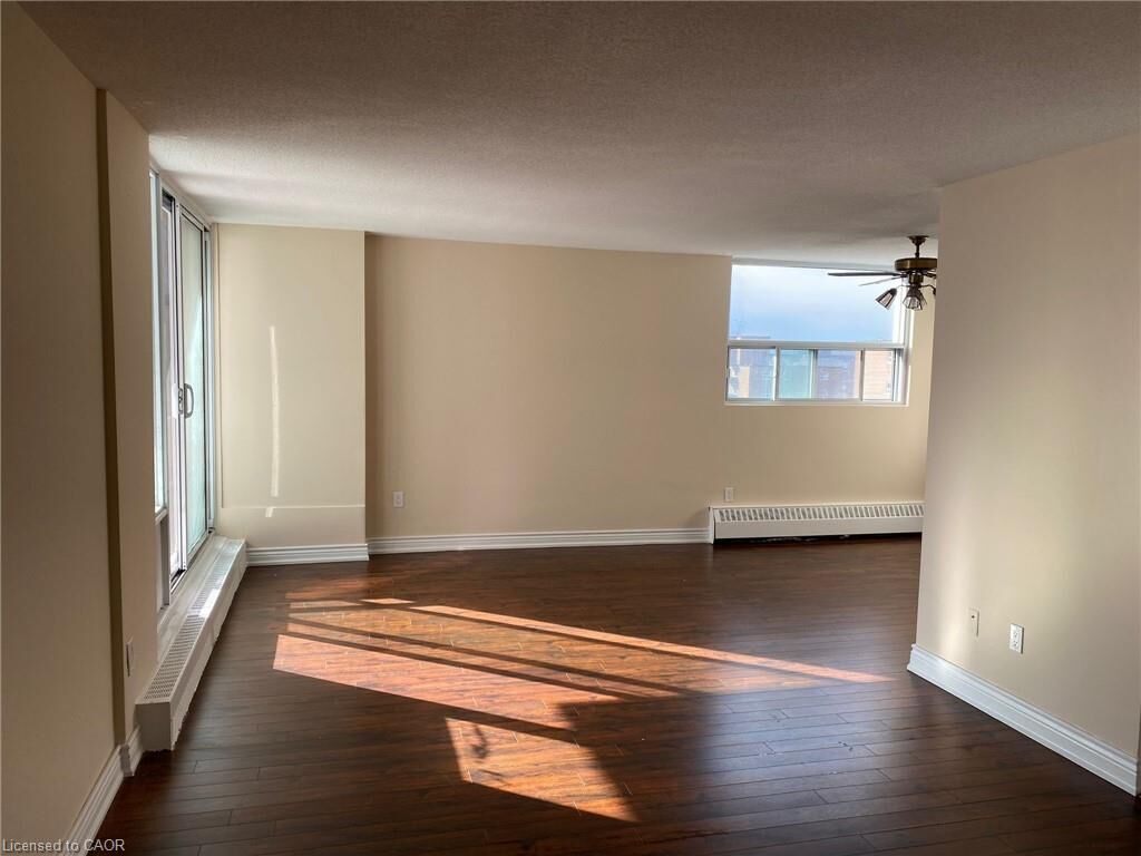 Property Photo: 2345 Confederation Parkway 1103 ON L5B 2H3