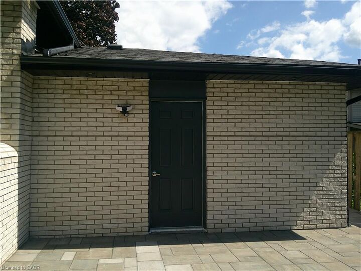 Property Photo: 332 King Street E Lower ON L8G 1M4