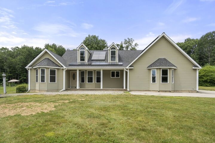 Property Photo:  893 Cronin Rd  MA 01083 