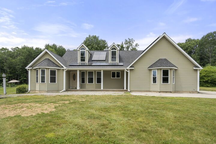 Property Photo:  893 Cronin Rd  MA 01083 