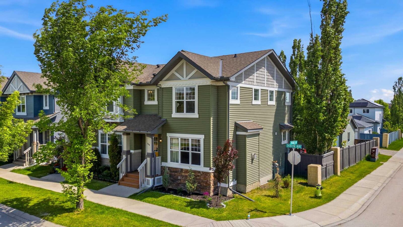 Property Photo:  180 Eversyde Boulevard SW  AB T2Y 0B3 