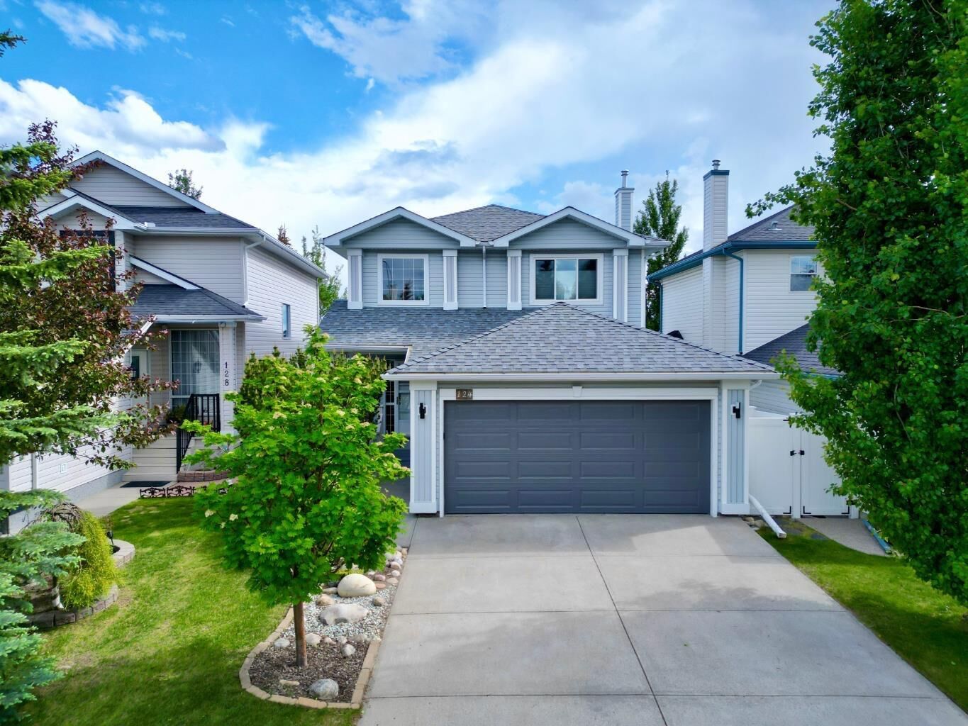 Property Photo: 124 Tuscany Hills Park NW AB T3L 2A3