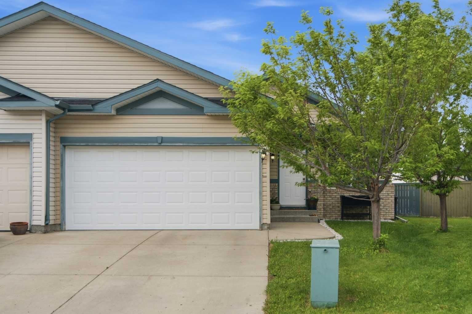Property Photo:  109 Canoe Square SW  AB T4B 2N7 