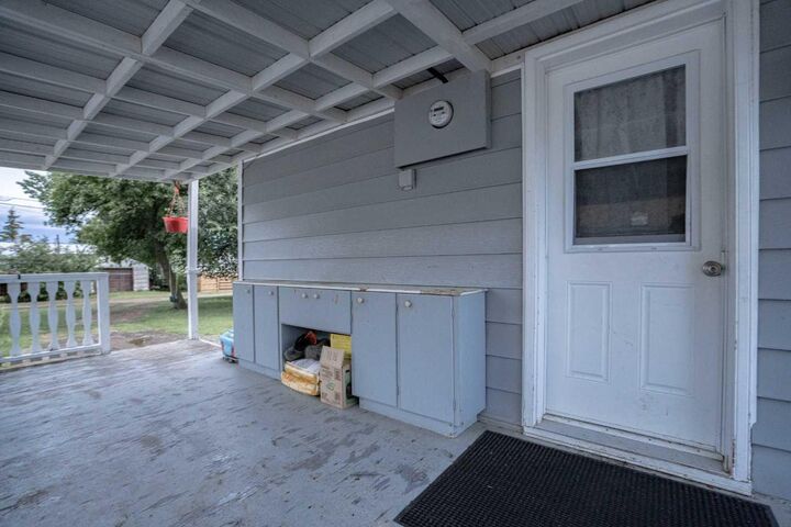 Property Photo:  4811 53 Ave  AB T0H 1W0 