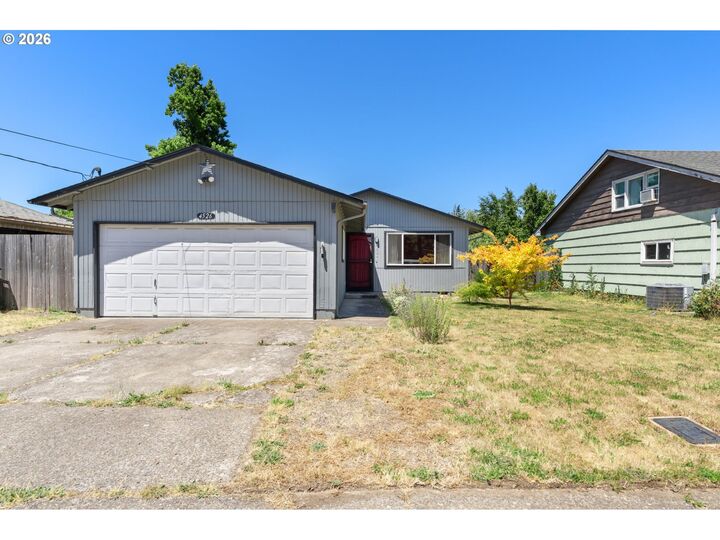 Property Photo:  4526 Daisy St  OR 97478 