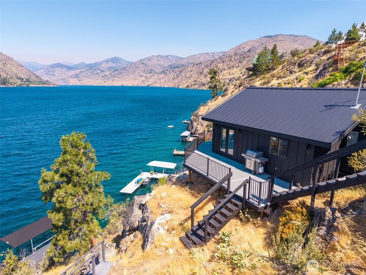 Property Photo:  152  Waterfront Terrace Lane  WA 98831 