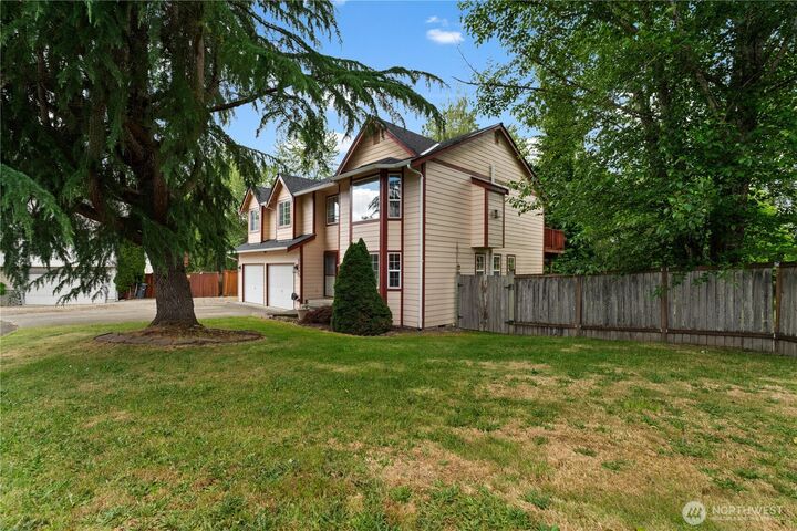 Property Photo: 22901 128th Avenue E WA 98338