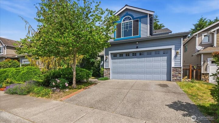 Property Photo:  923  183rd Place SE  WA 98012 