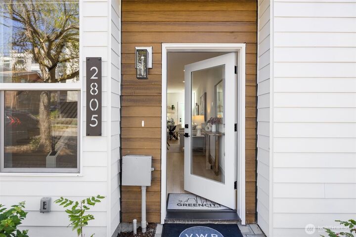 Property Photo: 2805 S Charles Street S WA 98144