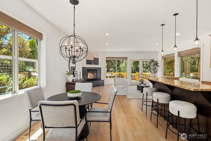 Property Photo: 809 16th Avenue W WA 98033