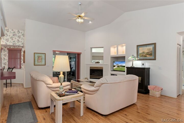 Property Photo: 1000 S Brookfield Drive FL 34461
