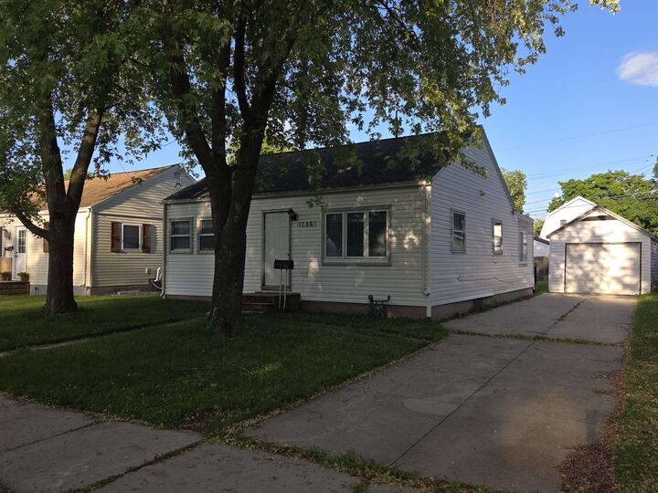 Property Photo:  1735 11th Avenue  WI 54304 