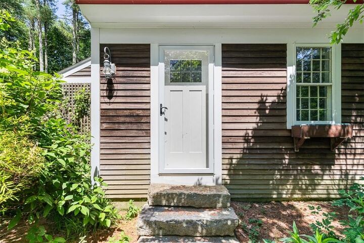 Property Photo:  25 Forest Glen Drive  RI 02832 